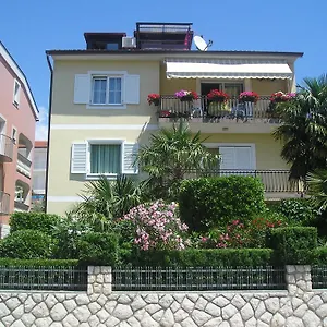 https://apartments-ankica-crikvenica.primorje-gorskikotar.com